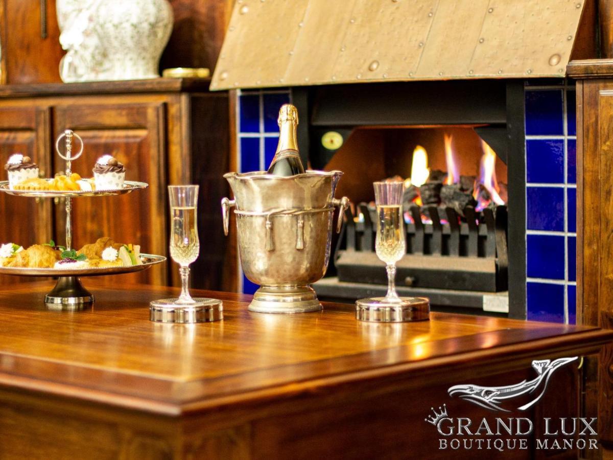 فندق Grand Lux Boutique Manor هيرمانوس المظهر الخارجي الصورة